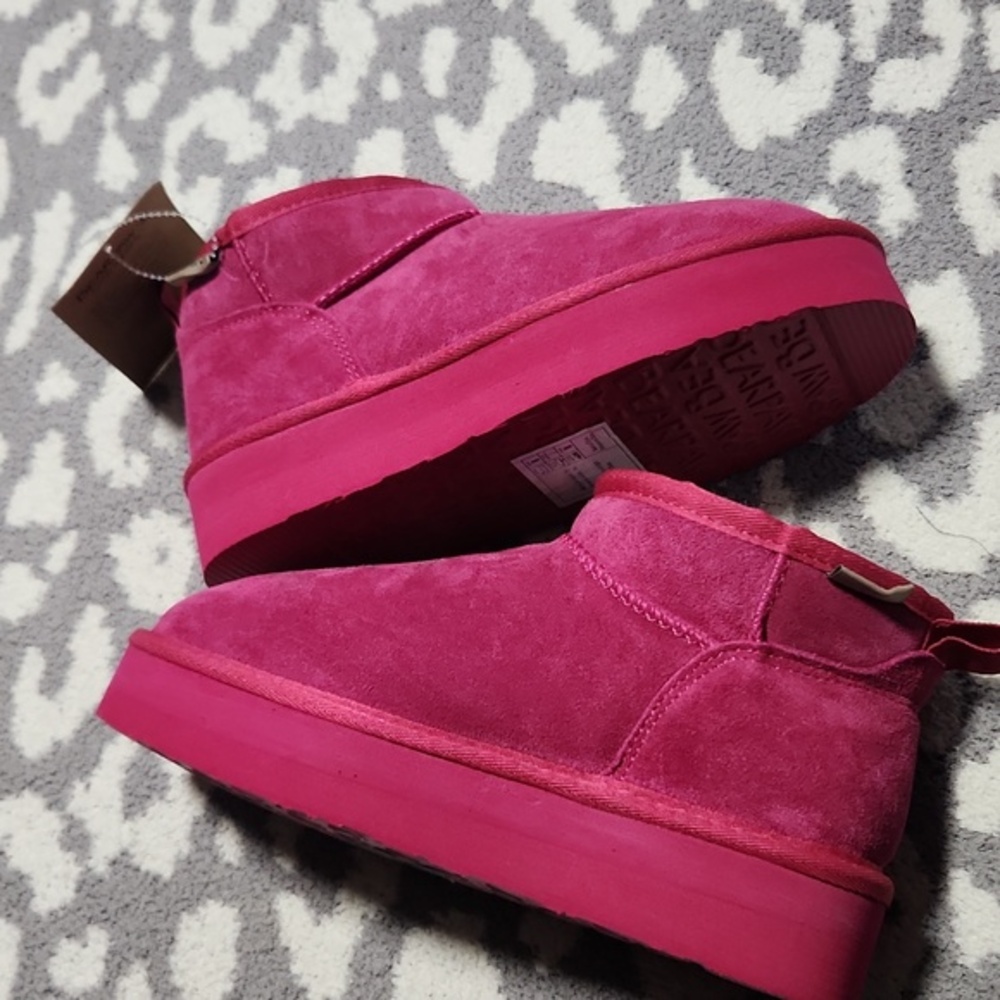 Bearpaw retro shorty water platform boots